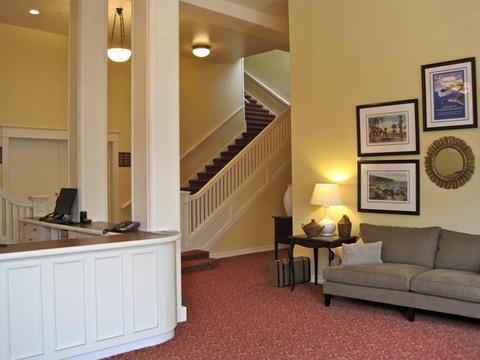 Atwater 2* Avalon
