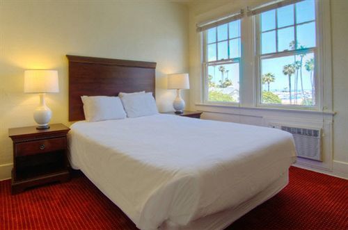 Hotel Atwater Avalon